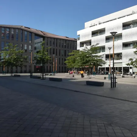 Nice Bedroom In A Duplex - Paris La Villette - Share منزل للإقامة *